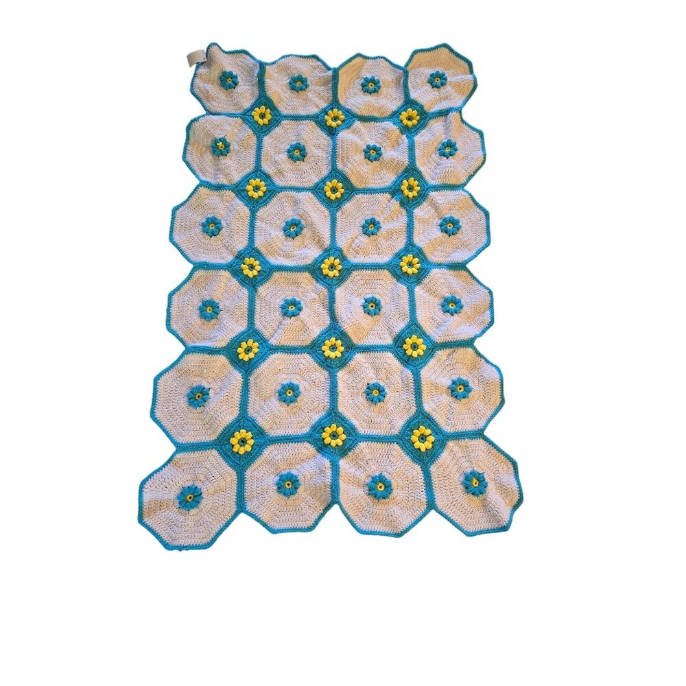 Handmade‎ Crochet Blanket With Floral Hexagon Pattern White/Blue/Yellow